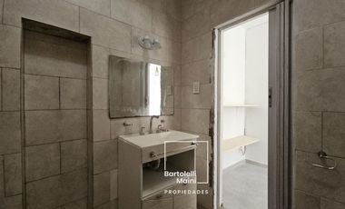 VENTA | Casa Interna Única con Patio y Terraza