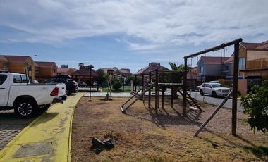 CASA EN VENTA – Condominio Sendero del Sol, Antofagasta