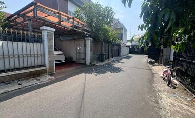 DISEWAKAN RUMAH UNTUK KANTOR/TEMPAT TINGGAL LOKASI STRATEGIS