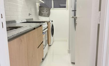 Dos ambientes con balcón saliente, centro. Mar del Plata.