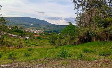 LOTE EN CONJUNTO CERRADO