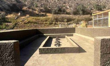 Se arrienda para uso comercial, Vicuña