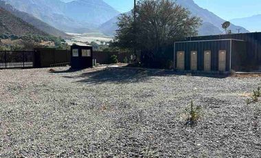 Se arrienda para uso comercial, Vicuña