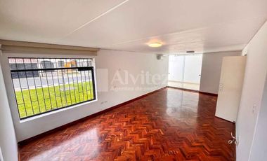 ALQUILO CASA EN SAN ISIDRO