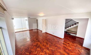 ALQUILO CASA EN SAN ISIDRO