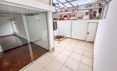 ALQUILO CASA EN SAN ISIDRO