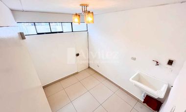 ALQUILO CASA EN SAN ISIDRO