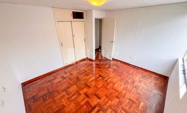 ALQUILO CASA EN SAN ISIDRO