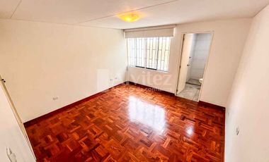 ALQUILO CASA EN SAN ISIDRO