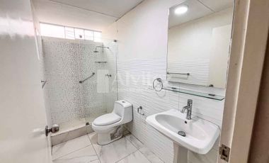 ALQUILO CASA EN SAN ISIDRO