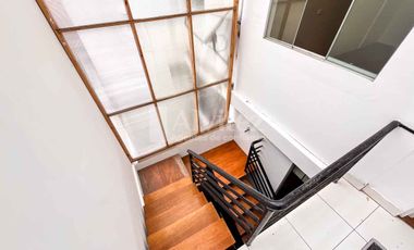 ALQUILO CASA EN SAN ISIDRO