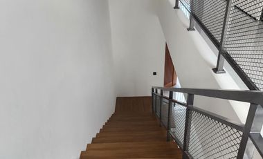 Rumah wow Strategis di Sekelimus dkt Tol Buahbatu Turangga Kiaracondong SMAN 22 Batununggal