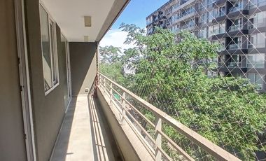 LINDO DEPTO METRO SANTA ISABEL 2 DORMITORIS 2 BAÑOS Y ESTACIONAMIENTO