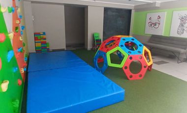 LINDO DEPTO METRO SANTA ISABEL 2 DORMITORIS 2 BAÑOS Y ESTACIONAMIENTO