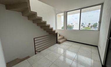¡Precio a tratar! | Casa en esquina con terreno excedente Terranova, Corregidora
