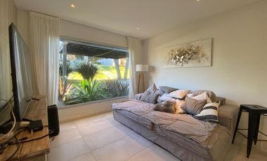 Casa cinco ambientes en venta. Barrio Residencial 1 de Costa Esmeralda. Costa Atlántica.