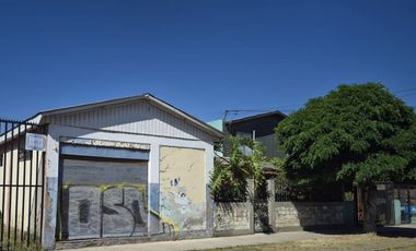 Excelente propiedad con local comercial en privilegiado sector, La Calera