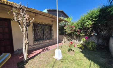 Excelente propiedad con local comercial en privilegiado sector, La Calera