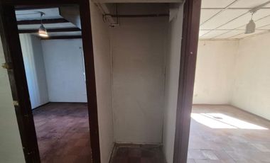 Excelente propiedad con local comercial en privilegiado sector, La Calera