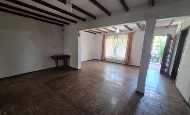 Excelente propiedad con local comercial en privilegiado sector, La Calera