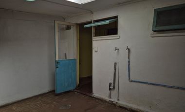 Excelente propiedad con local comercial en privilegiado sector, La Calera