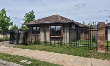 Comoda Casa en Parque del Sol en Venta.