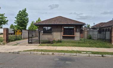 Comoda Casa en Parque del Sol en Venta.