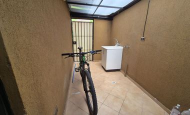 Comoda Casa en Parque del Sol en Venta.