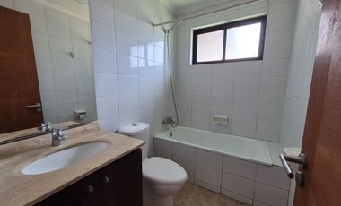Comoda Casa en Parque del Sol en Venta.