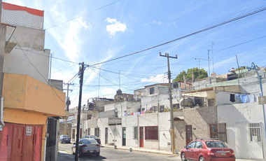 Casa en Unidad Habitacional de La Rosa Puebla Puebla.