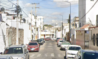 Casa en Unidad Habitacional de La Rosa Puebla Puebla.