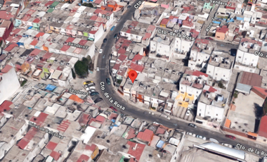 Casa en Unidad Habitacional de La Rosa Puebla Puebla.