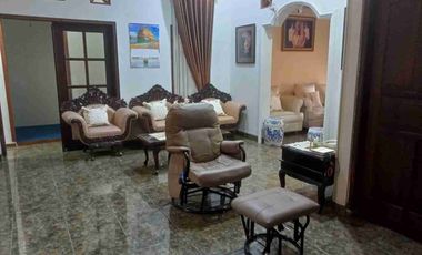 Jual Rumah mewah dua lantai di celeban Umbulharjo Yogyakarta