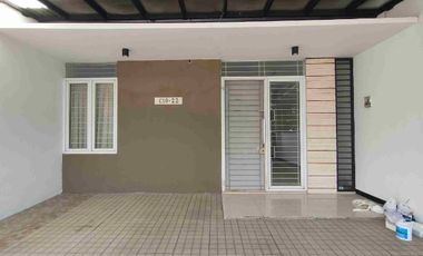 Rumah 1 lantai di Taman Holis Indah II, non furnished