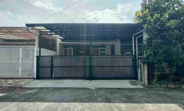 Rumah 1 lantai di Taman Holis Indah II, non furnished