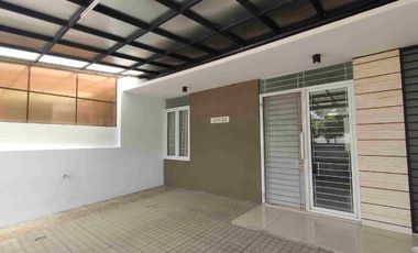 Rumah 1 lantai di Taman Holis Indah II, non furnished