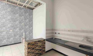 Rumah 1 lantai di Taman Holis Indah II, non furnished