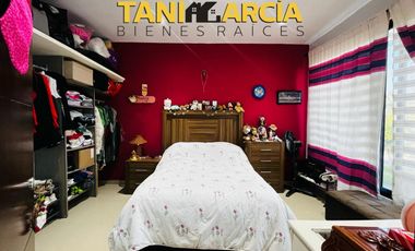 Vendo Bonita Casa en Fraccionamiento Privado en Amatlán.