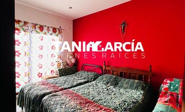 Vendo Bonita Casa en Fraccionamiento Privado en Amatlán.