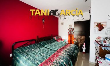 Vendo Bonita Casa en Fraccionamiento Privado en Amatlán.