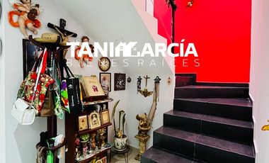 Vendo Bonita Casa en Fraccionamiento Privado en Amatlán.