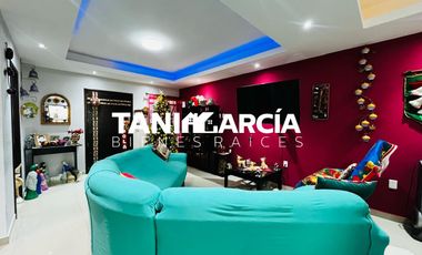Vendo Bonita Casa en Fraccionamiento Privado en Amatlán.