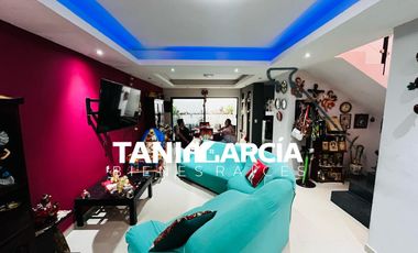 Vendo Bonita Casa en Fraccionamiento Privado en Amatlán.