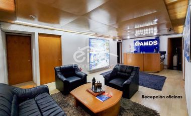 Edificio en venta en Jardines del Bosque, Guadalajara, Jalisco.