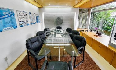 Edificio en venta en Jardines del Bosque, Guadalajara, Jalisco.