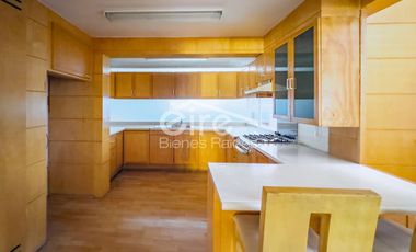 Edificio en venta en Jardines del Bosque, Guadalajara, Jalisco.