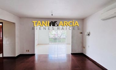 Vendo Bella Casa en Fraccionamiento Privado Virginia en Córdoba.