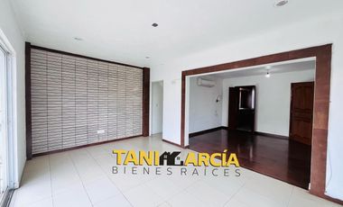 Vendo Bella Casa en Fraccionamiento Privado Virginia en Córdoba.