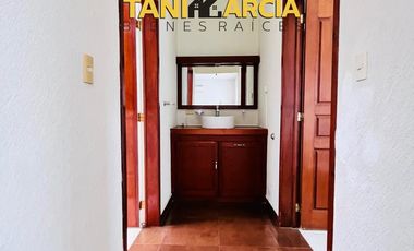 Vendo Bella Casa en Fraccionamiento Privado Virginia en Córdoba.