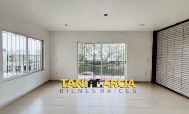 Vendo Bella Casa en Fraccionamiento Privado Virginia en Córdoba.